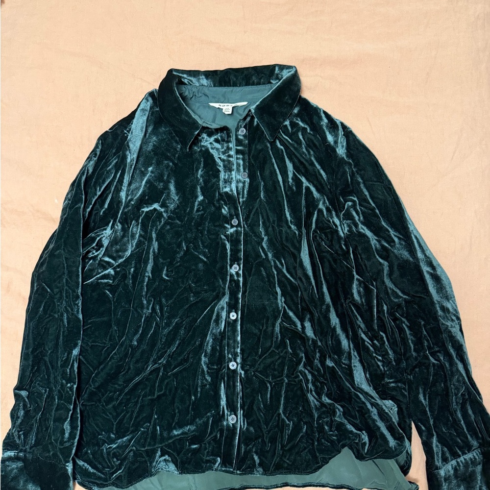Boden Velvet Button-Up Shirt in Dark Green
